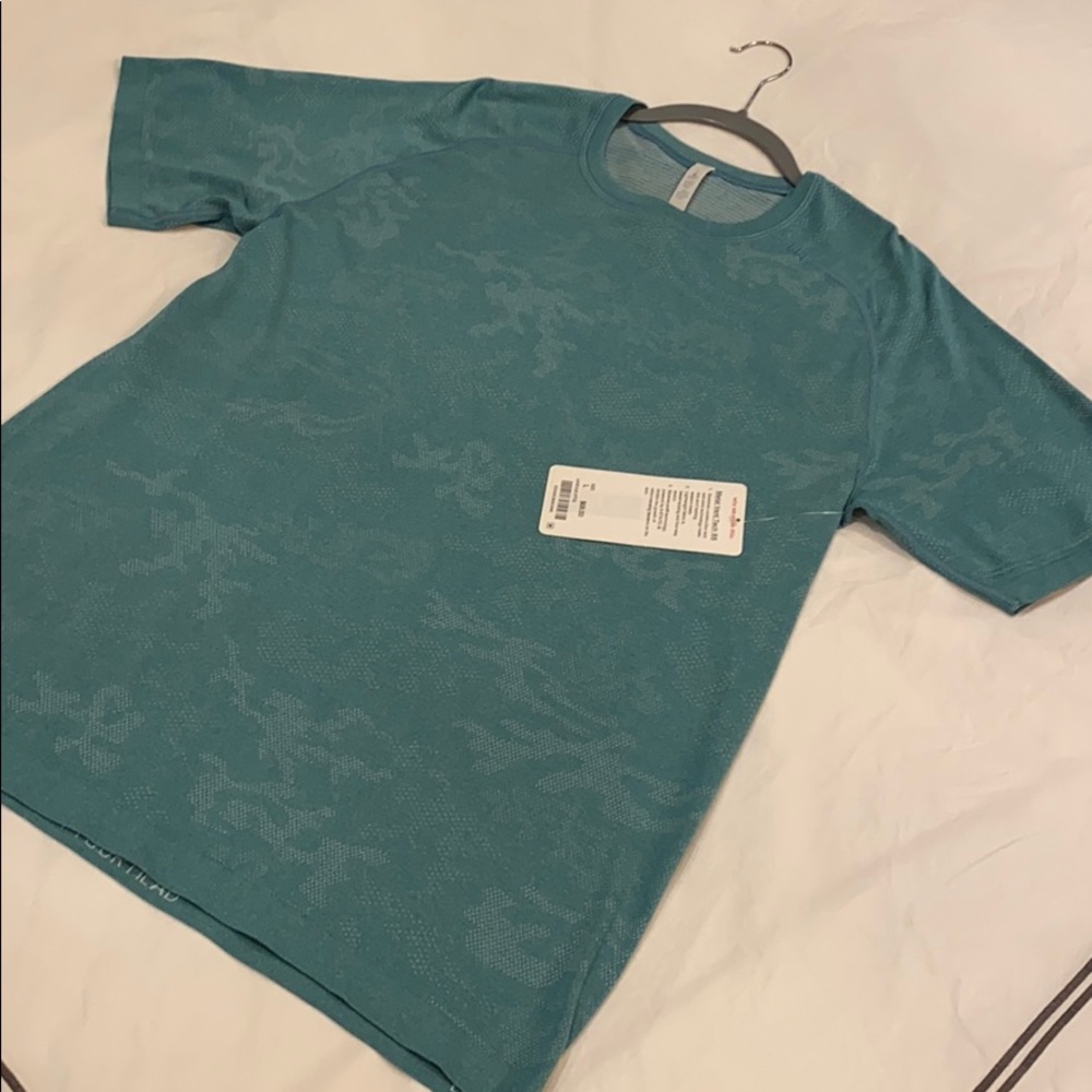 Lulu Lemon T-shirt